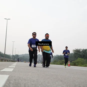 Runner Photo 7506541