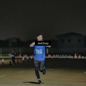 Runner Photo 7506549