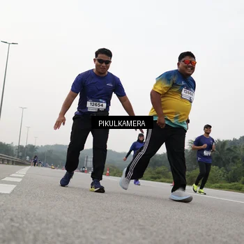 Runner Photo 7506580