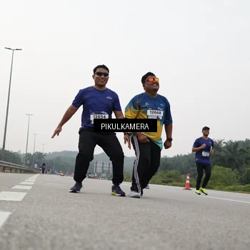 Runner Photo 7506582