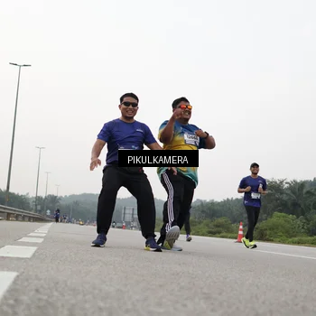 Runner Photo 7506587