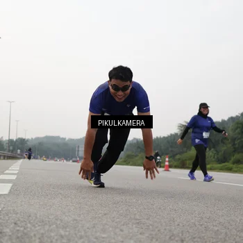 Runner Photo 7506605