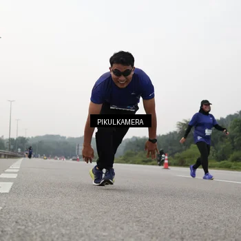 Runner Photo 7506612