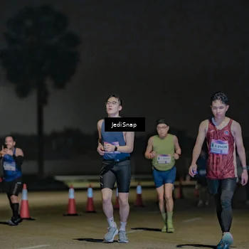 Runner Photo 7506638