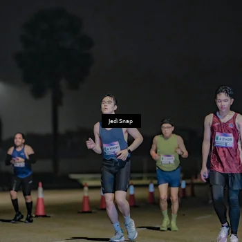 Runner Photo 7506639