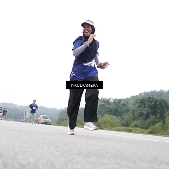 Runner Photo 7506644