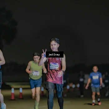 Runner Photo 7506647