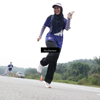 Runner Photo 7506653