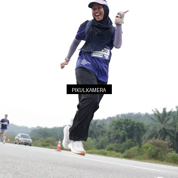 Runner Photo 7506658