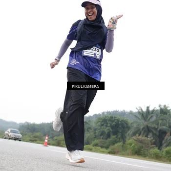 Runner Photo 7506663
