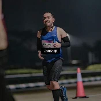 Runner Photo 7506677