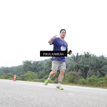 Runner Photo 7506682