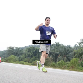 Runner Photo 7506688