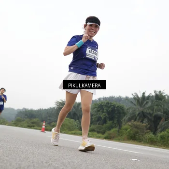 Runner Photo 7506707