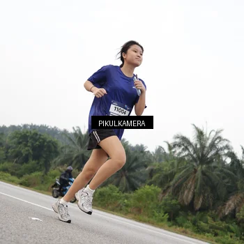 Runner Photo 7506737