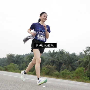 Runner Photo 7506754