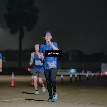 Runner Photo 7506757