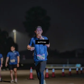 Runner Photo 7506761