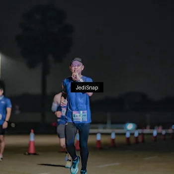 Runner Photo 7506768