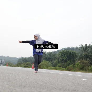 Runner Photo 7506769
