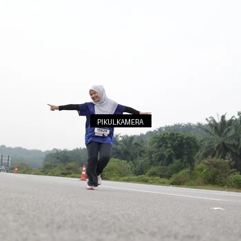 Runner Photo 7506770