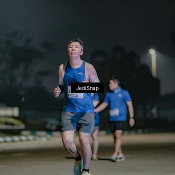 Runner Photo 7506796