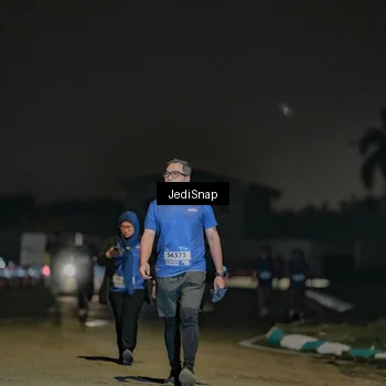 Runner Photo 7506797