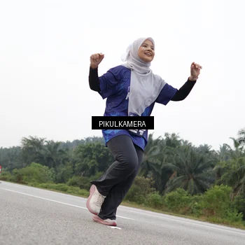 Runner Photo 7506800