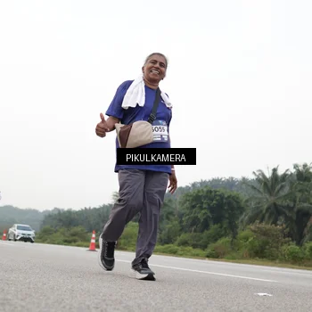 Runner Photo 7506808