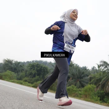 Runner Photo 7506812