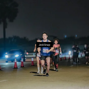 Runner Photo 7506841