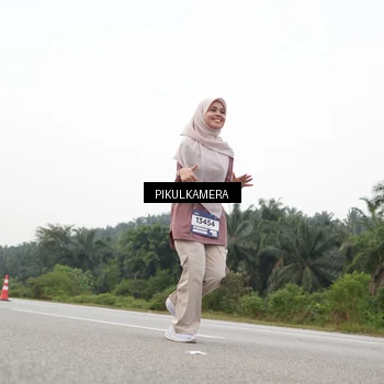 Runner Photo 7506869