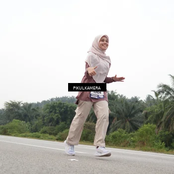 Runner Photo 7506877