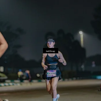 Runner Photo 7506885