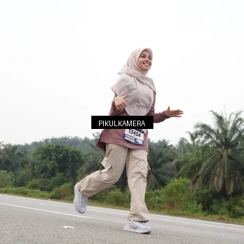 Runner Photo 7506888