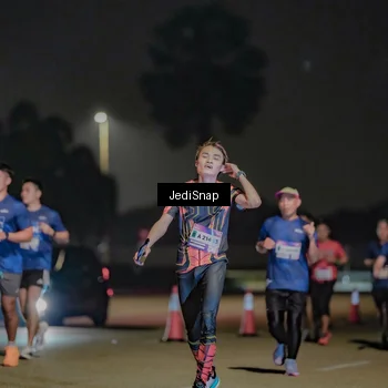 Runner Photo 7506896
