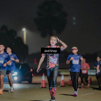 Runner Photo 7506897