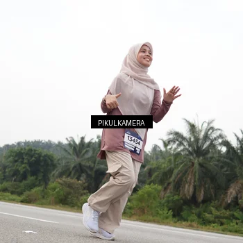 Runner Photo 7506904