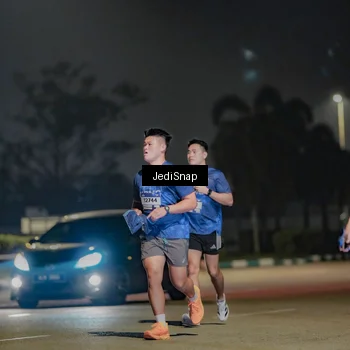 Runner Photo 7506909