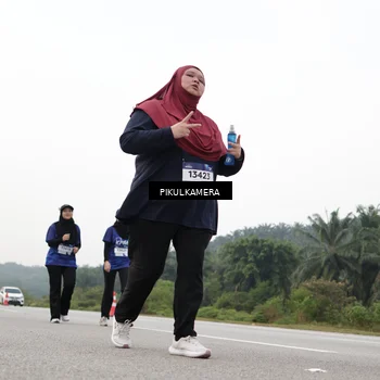 Runner Photo 7506914