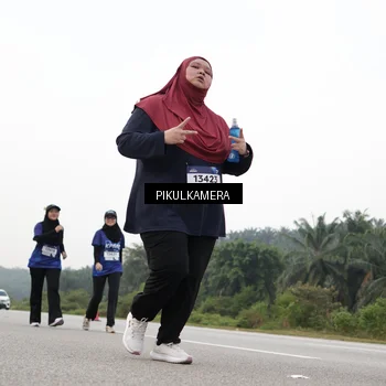 Runner Photo 7506920