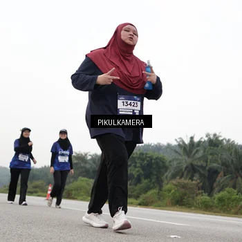 Runner Photo 7506925