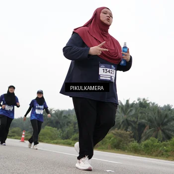 Runner Photo 7506930