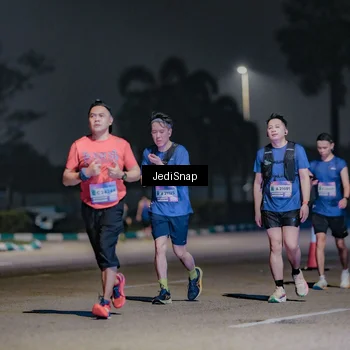 Runner Photo 7506936