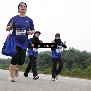 Runner Photo 7506945