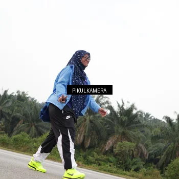 Runner Photo 7506965