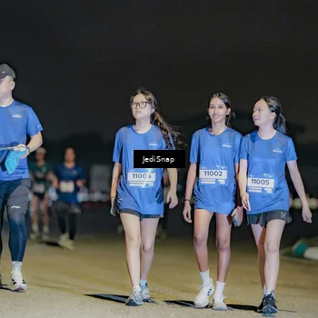 Runner Photo 7506969