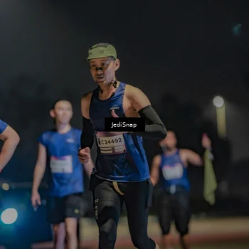 Runner Photo 7506980
