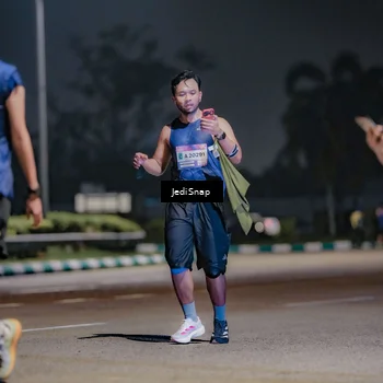 Runner Photo 7506981