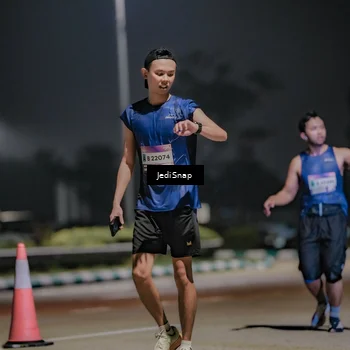 Runner Photo 7506988